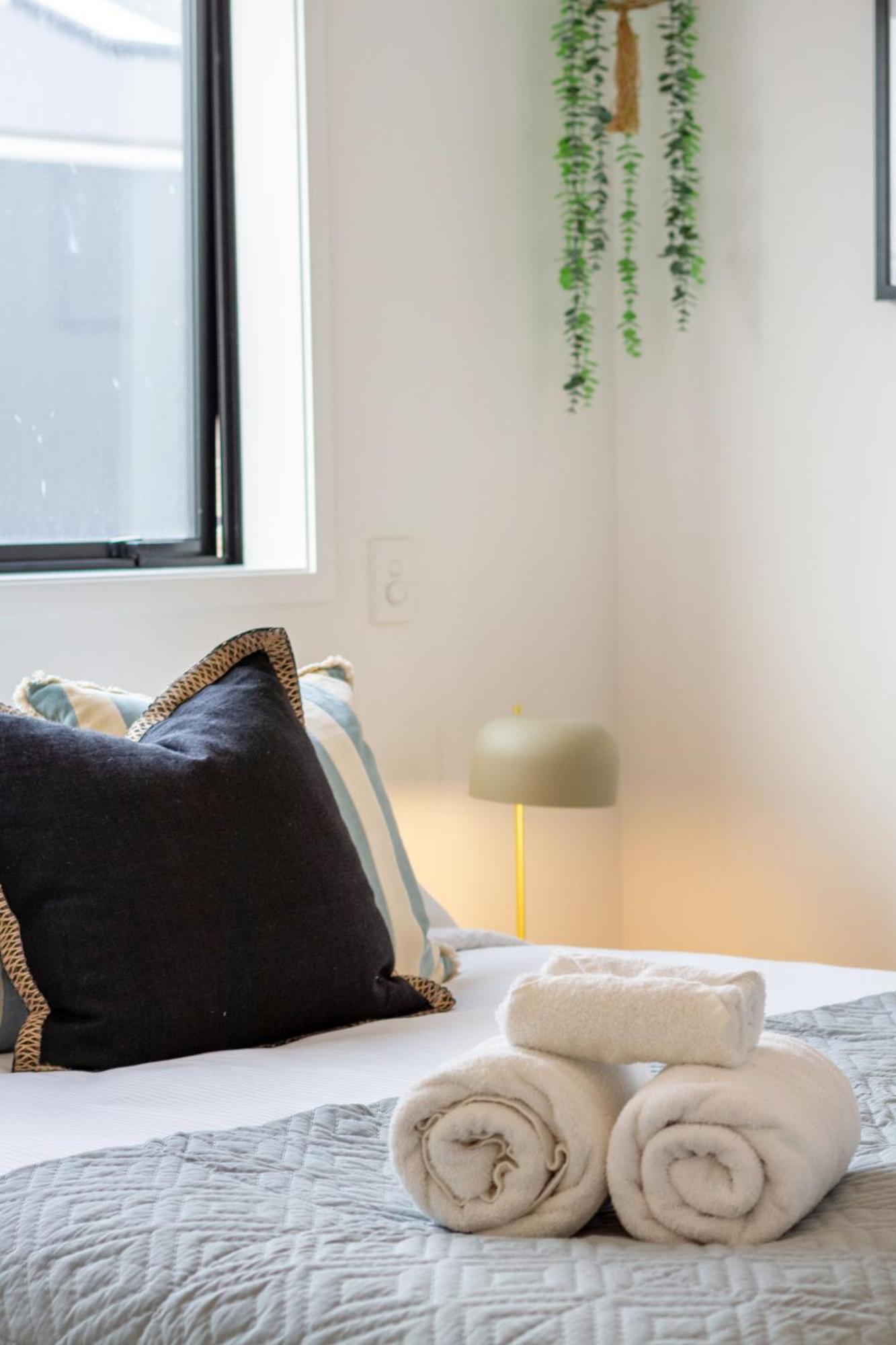 Stylish Central City Townhouse Next To Little High Christchurch Kültér fotó